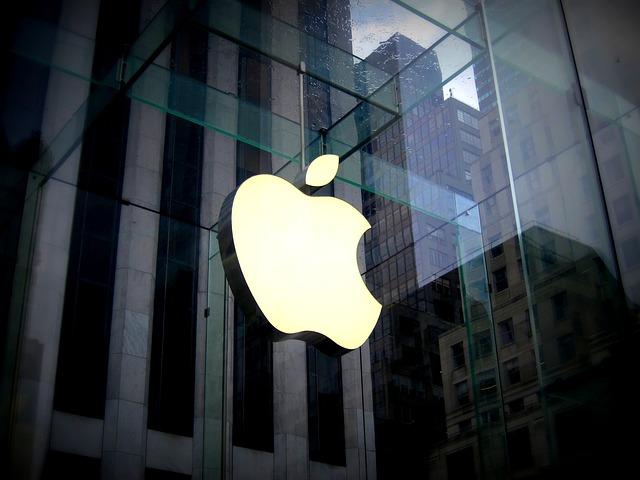 Apple lanza programa de lucha contra la injusticia racial