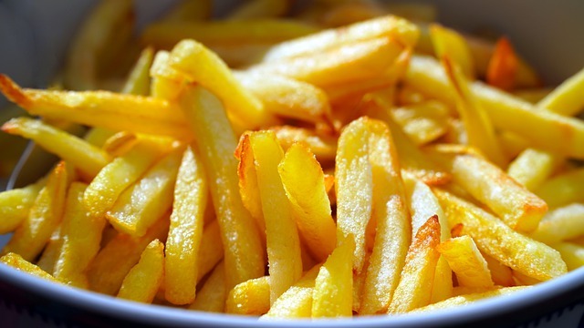 Un truco para comer papas fritas sin dañar tu salud